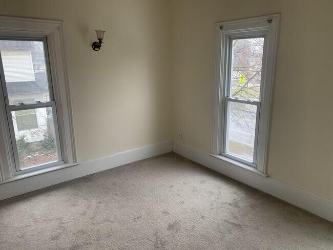 Foto del edificio - 118 N Hudson St SE