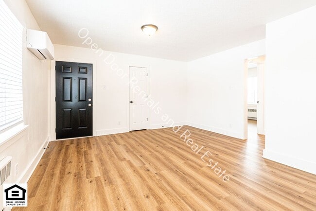 Foto del edificio - 1823 Griswold Dr