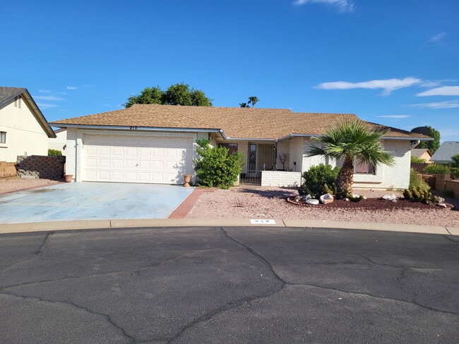 Building Photo - 829 S 76th Ct