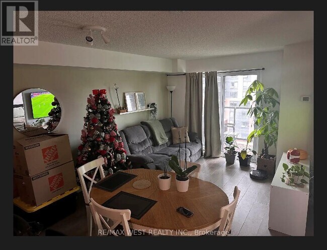 Photo du bâtiment - 1410 Dupont St