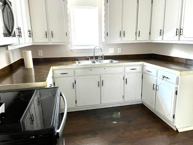Foto del edificio - 318 7th Ave NW