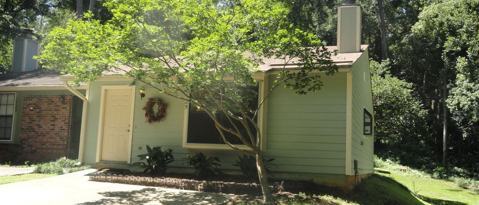 Building Photo - 1525 Merry Oaks Ct