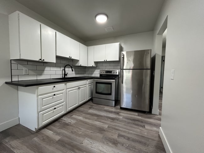 Photo - 1340 S 200 E Apartment