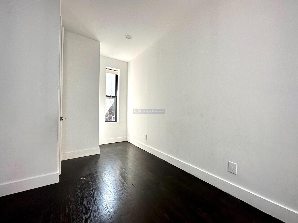 Building Photo - 532 West 159th Street
