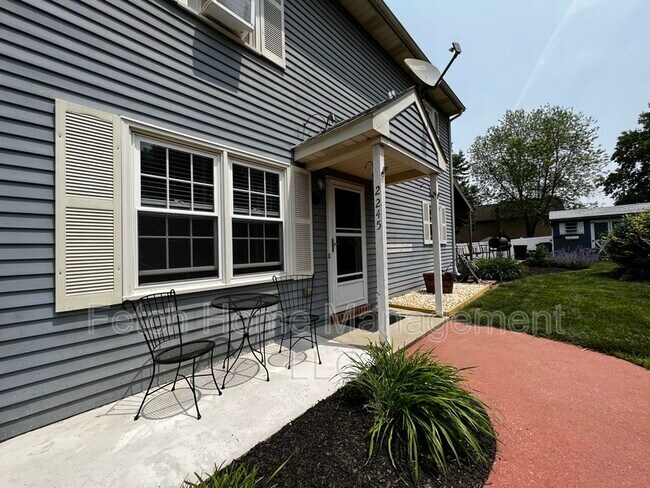 Building Photo - 2245 Olde Meadow Ct