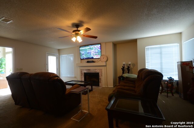 Building Photo - 2410 Gem Oak