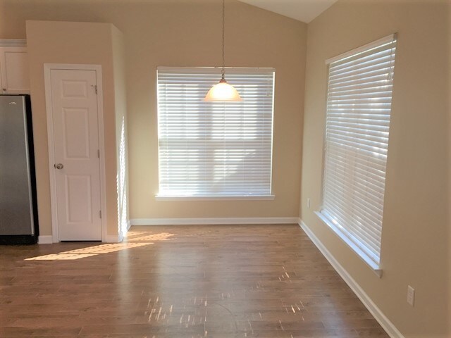 Building Photo - 1555 Bradley Boulevard