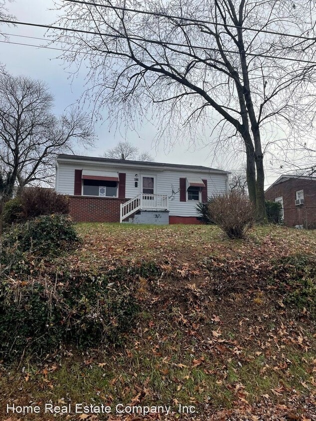 2 br, 1 bath House 411 Gregory Street House Rental in WinstonSalem