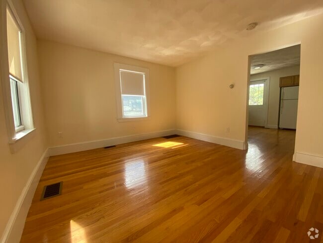 Building Photo - 7 Rifle Ct