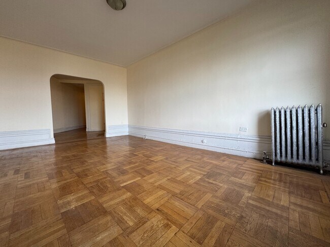 Foto del edificio - 884 Riverside Dr