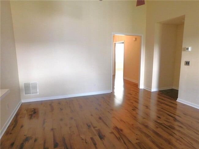 Foto del edificio - 3266 Liberty Commons Dr NW