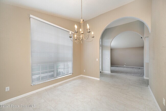 Foto del edificio - 776 Carriage Hill Rd