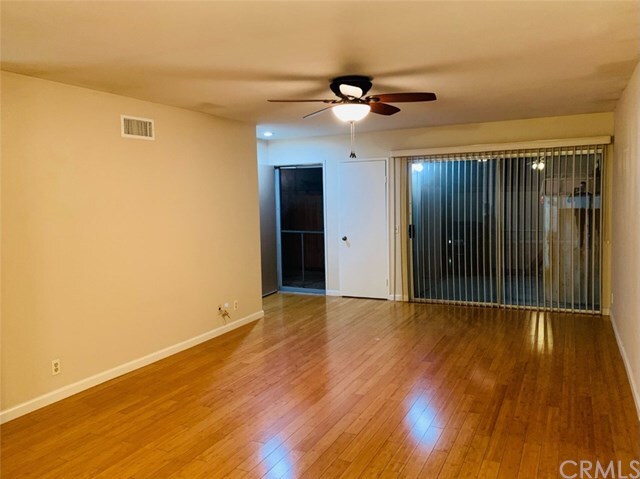 Building Photo - 2152 Poppy Dr
