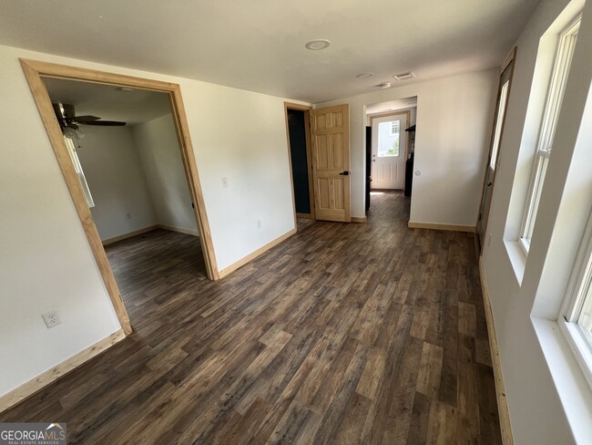 Building Photo - 181 Ennis Cir