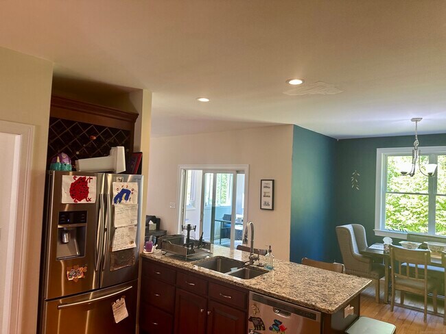Foto del edificio - 102 Pheasant Ln