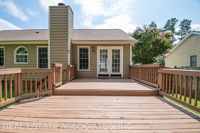 Building Photo - 3 br, 2 bath House - 8016 Finland Drive