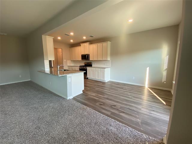 Building Photo - 100 Emma Dr