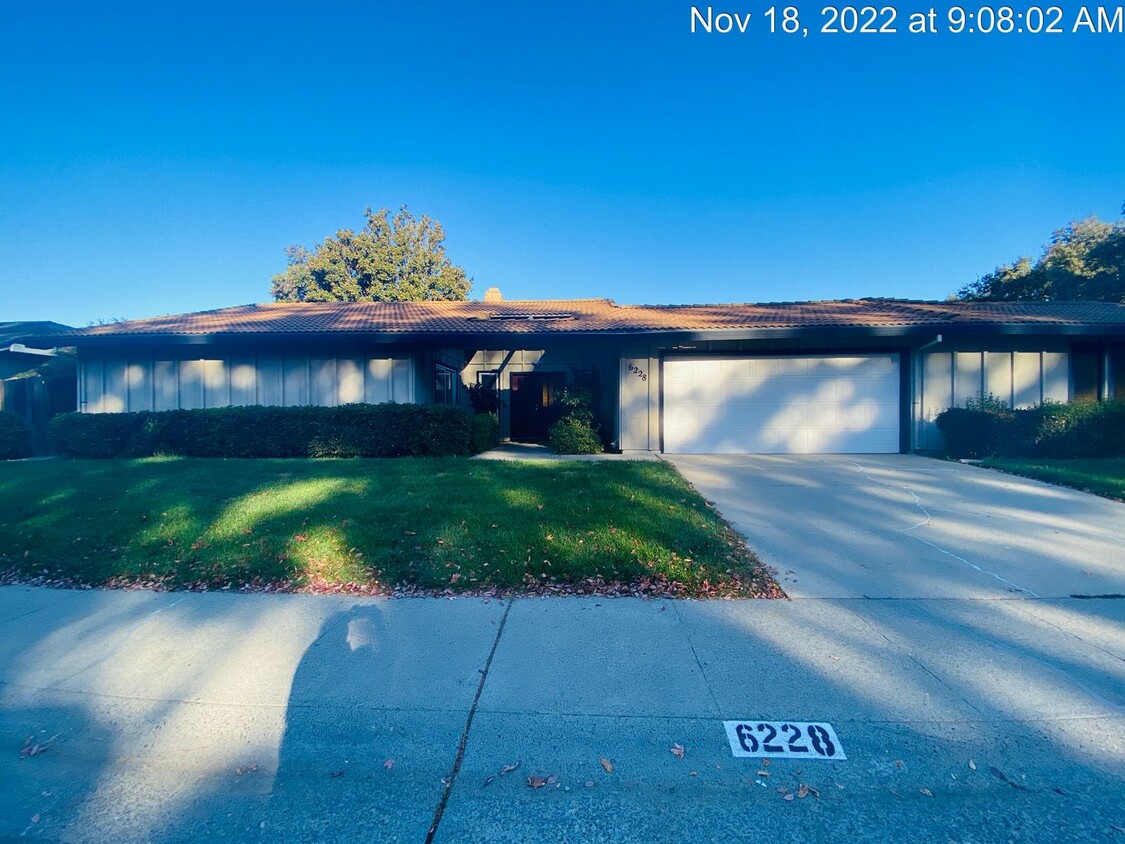 Foto principal - 6228 Riverside Blvd