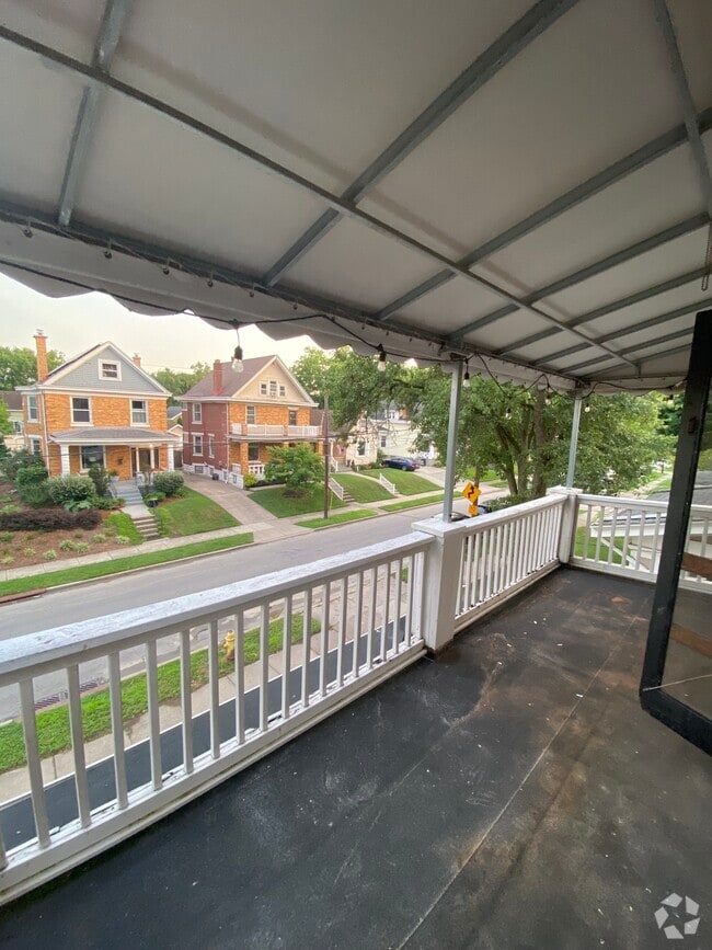 Building Photo - 3108 Markbreit Ave