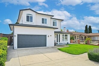 Building Photo - 35883 Vinewood St