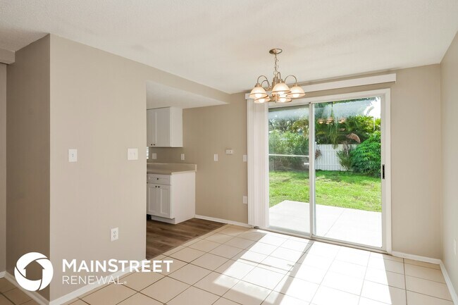 Foto del edificio - 2827 Marshall Dr