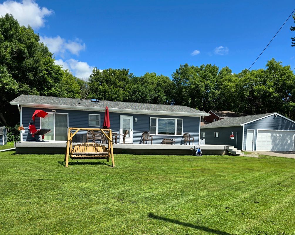 Primary Photo - 211 Sakatah Blvd N