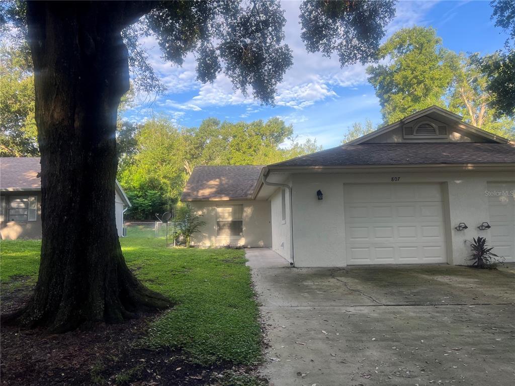 Foto principal - 805 Sleepy Harbour Dr