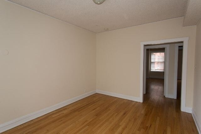 Foto del edificio - 3522 N Racine Ave