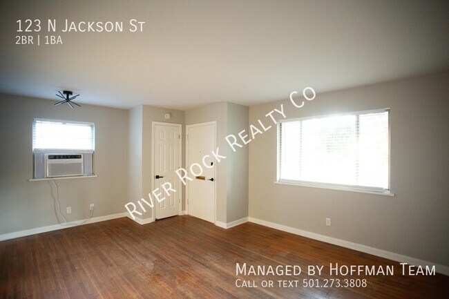 Foto del edificio - 123 N Jackson St
