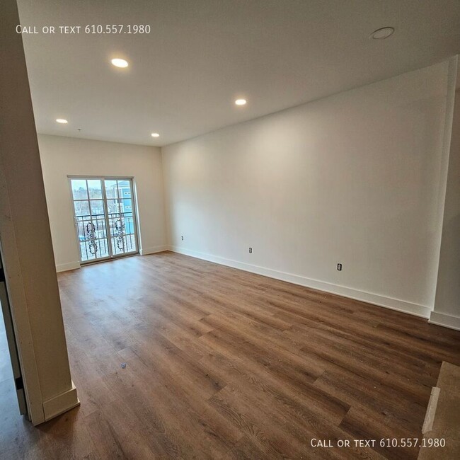 Building Photo - BRAND NEW - 1 Bedroom Apartment in the Hea...