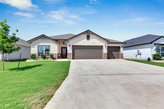 Building Photo - 8508 Glade Dr