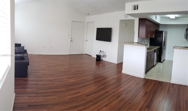 Building Photo - 10581 SW 155th Ct
