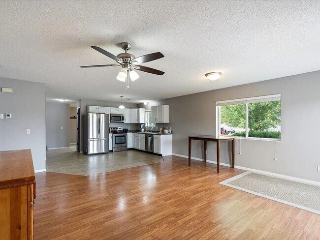 Foto del edificio - Single level 2 Bedroom Baxter home with attached garage