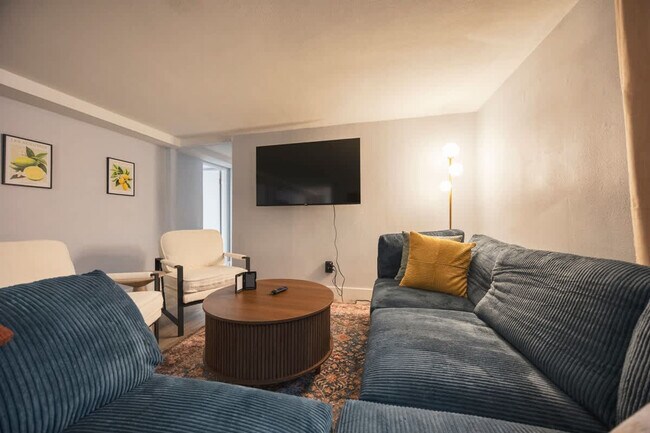 Foto del edificio - 1532 Perry St