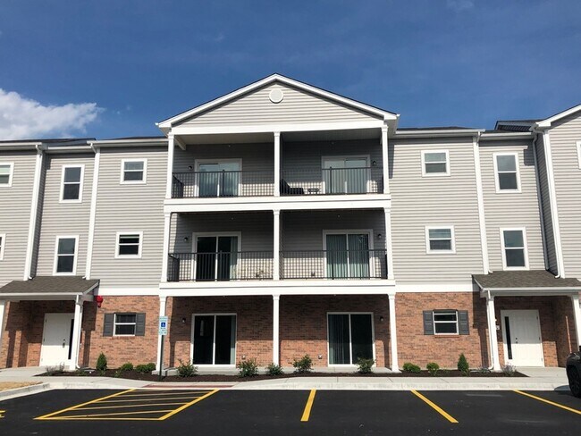 Foto del edificio - 811 E Main St