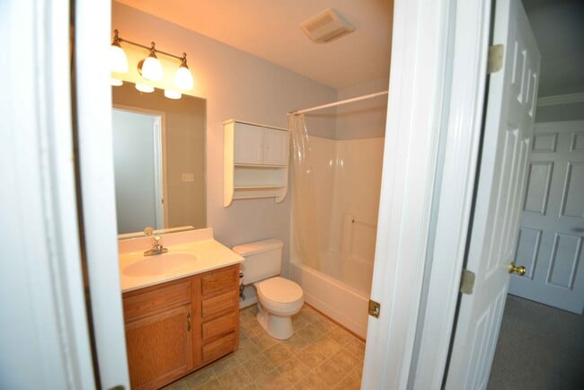 Photo - Spacious 4BR/2.5BA East End Cape Cod House