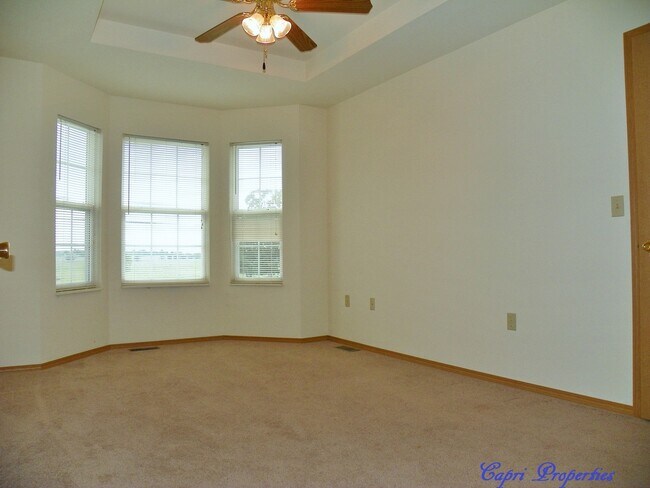 Building Photo - 1415 W Frosty Dr