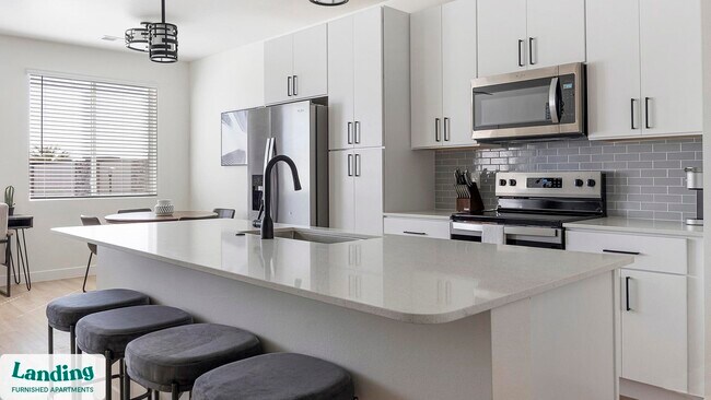 Foto del edificio - 255 N Camino Mercado