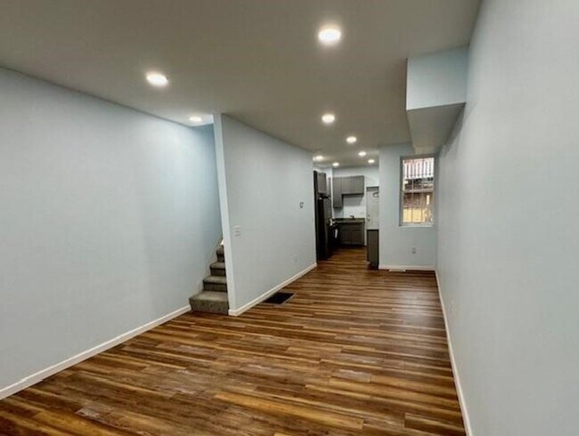 Building Photo - 3 Bedrooms 2 Full bath Home - Harrisburg Pa