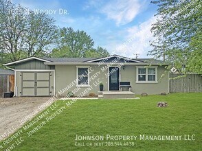 Building Photo - 3025 N Woody Ln