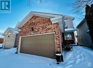 Building Photo - 29 Mattawa Crescent