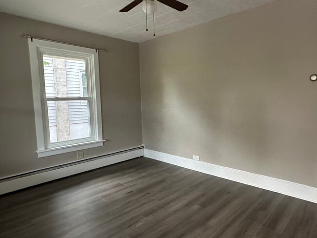 Living Room - 59 Maytown Ave