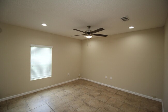 Foto del edificio - 2208 Attilburgh Blvd