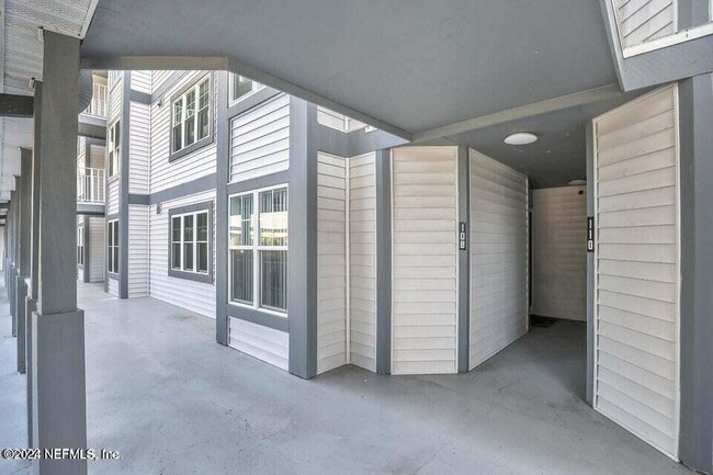 Foto del edificio - 110 Ocean Hollow Ln