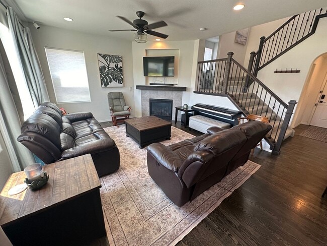 Building Photo - Remarkable 5 bed 4 bathroom in Banning Lew...