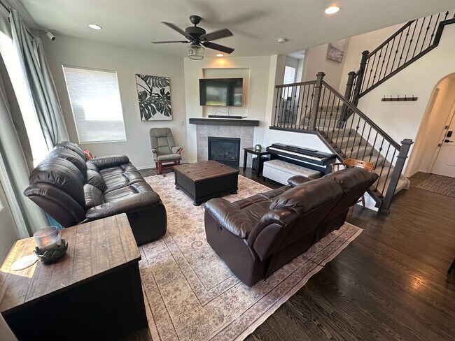 Foto del edificio - Remarkable 5 bed 4 bathroom in Banning Lew...