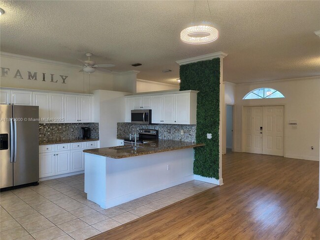 Foto del edificio - 440 SE 25th Dr
