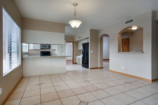 Foto del edificio - Spacious Tempe 4 bedroom