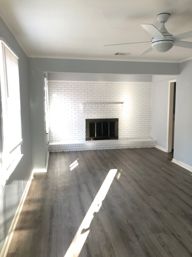 Building Photo - 1804 Screven Pl