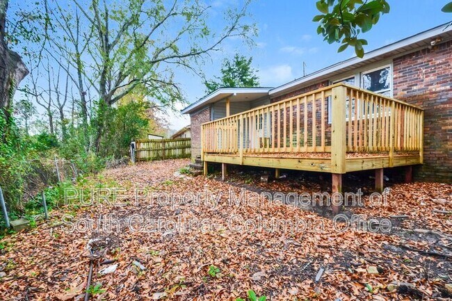 Building Photo - 199 Aster Cir